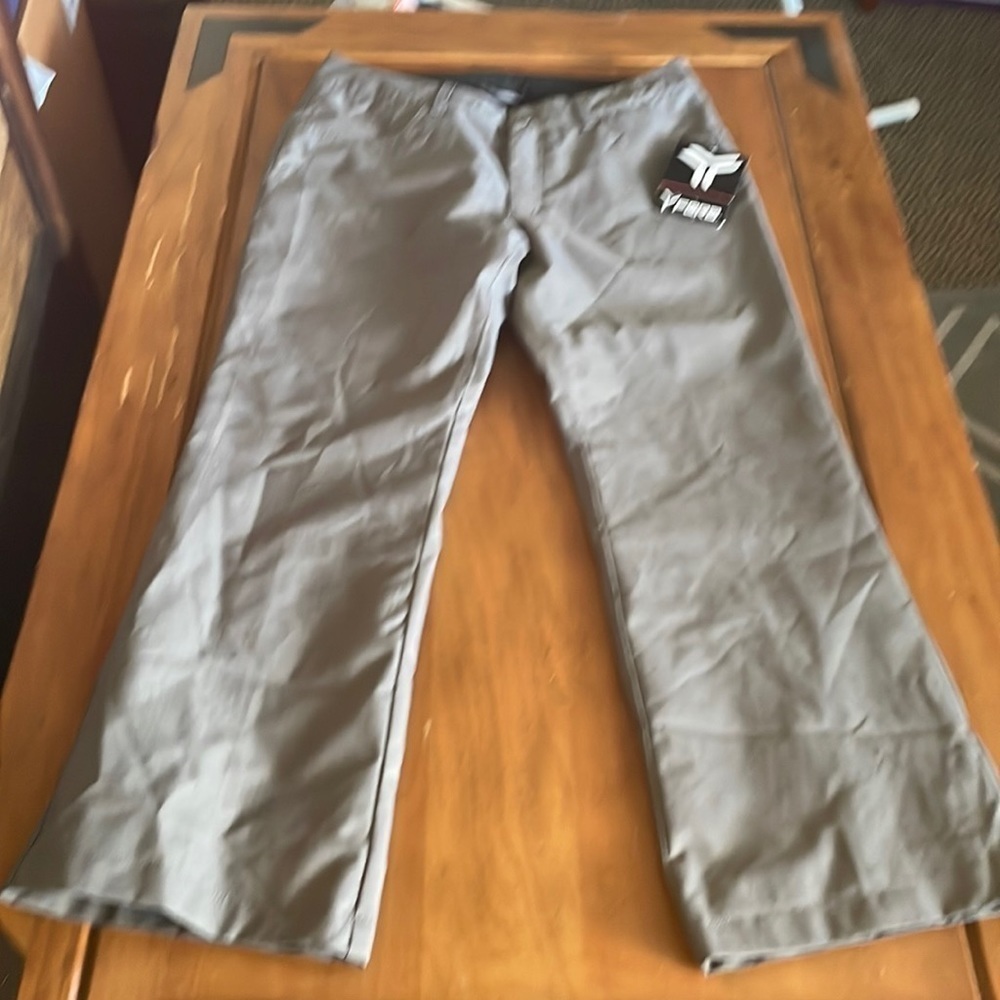 FERA NWT Ski Snowboarding Pants Size 12
